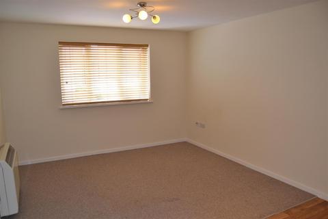 2 bedroom ground floor flat for sale - Cromford Court, Grantham, NG31