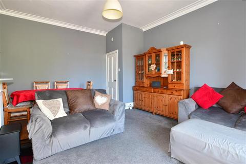 2 bedroom apartment for sale - Cheriton Road, Folkestone, Kent