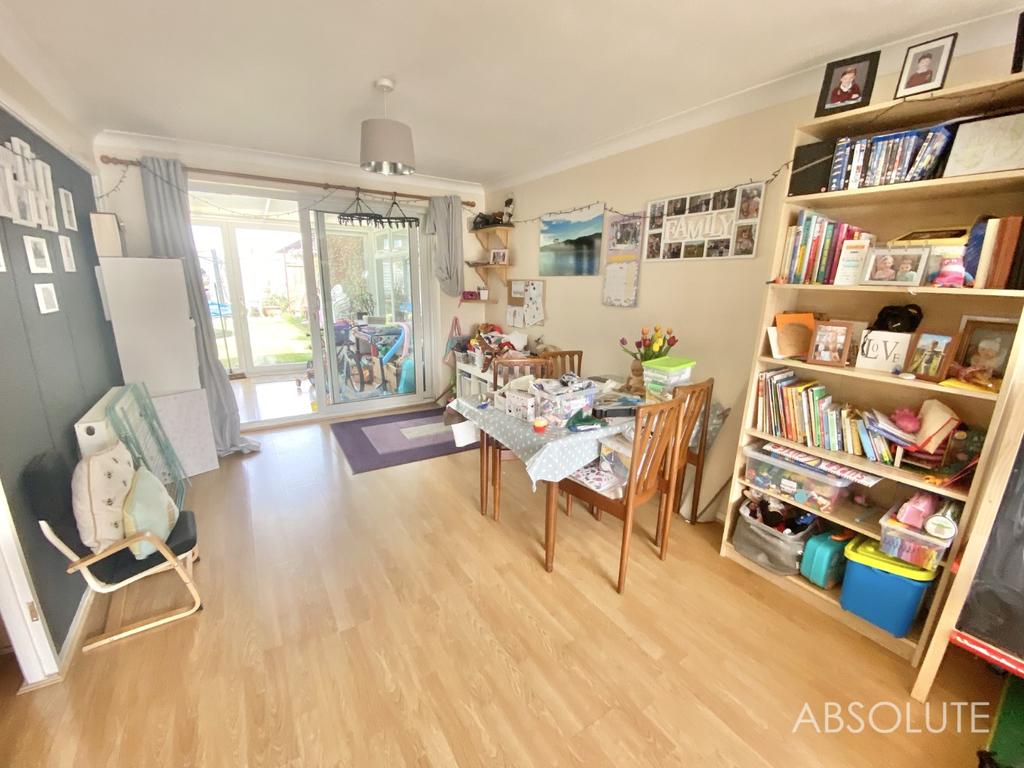 Roselands, Paignton 3 bed terraced house £250,000