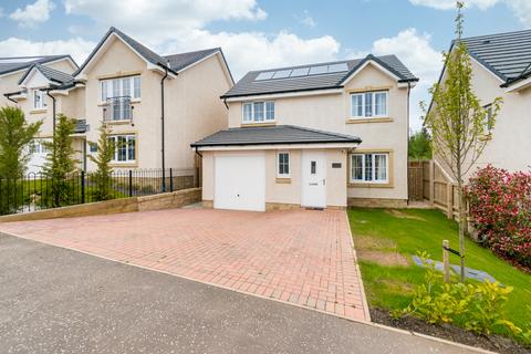 3 Bluebell Drive, Penicuik, EH26 0GY