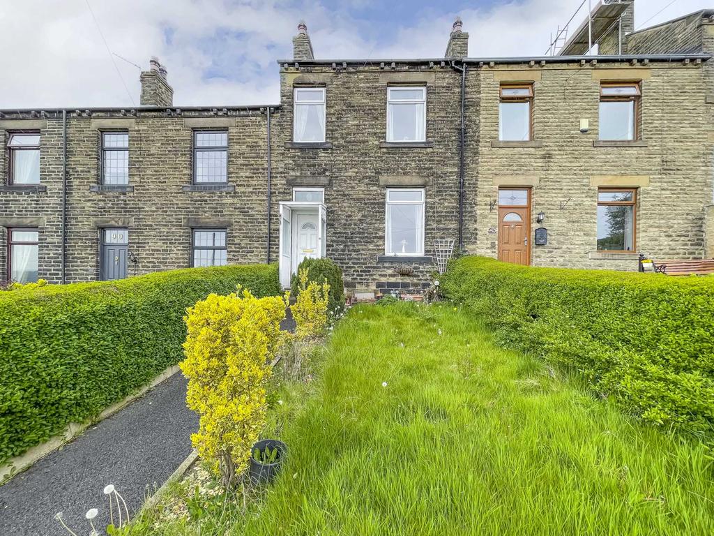 Knowles Hill Road, Dewsbury 3 bed terraced house £90,000