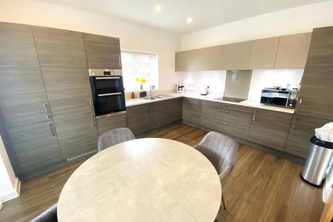 33 Hastings Avenue, Cheshunt, Waltham Cross, EN7 6DY