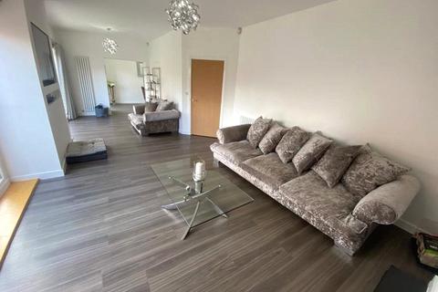 33 Hastings Avenue, Cheshunt, Waltham Cross, EN7 6DY