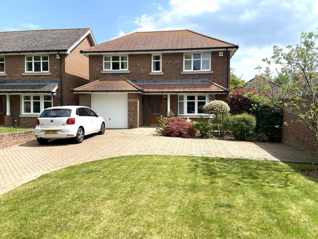 Monckton Road, Alverstoke, Gosport PO12 4 bed detached house £695,000