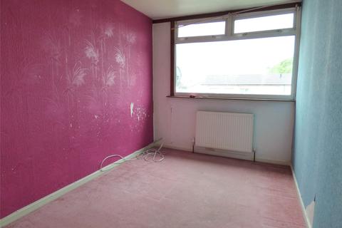 13 Smithy Grove, Ashton-under-lyne, OL6 9LD