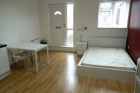 undefined, Wellington Street, Luton LU1