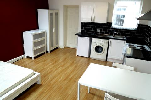 undefined, Wellington Street, Luton LU1
