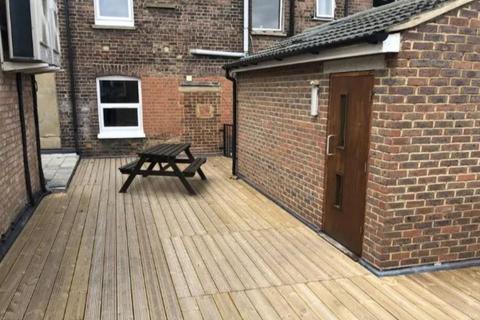undefined, Wellington Street, Luton LU1