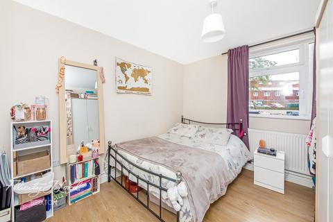2 bedroom apartment for sale, Canterbury Crescent, London