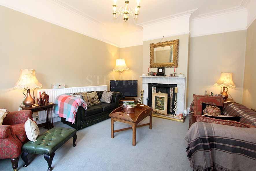 Oaken Lanes, Codsall, South Staffordshire, WV8 5 bed semidetached