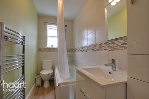 92 Gordon Road, Rochester, ME2 3HL