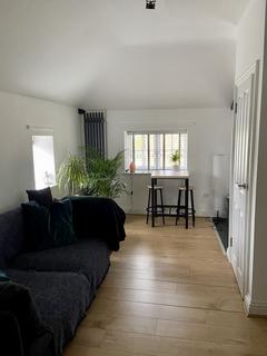 1 bedroom apartment to rent, Heckingham Park Drive, Hales