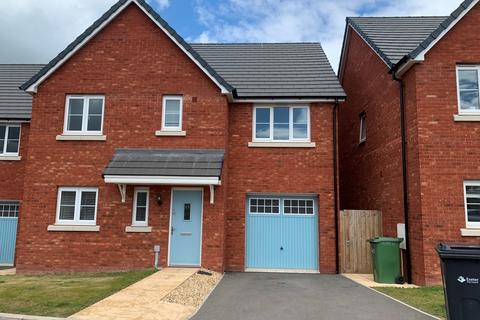 4 bedroom detached house to rent, Sybil Mead, Exeter