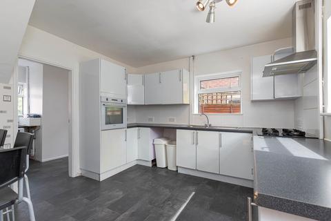 38 Critchlow Grove, Stoke-on-trent, ST3 4BW