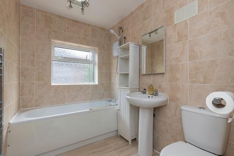 38 Critchlow Grove, Stoke-on-trent, ST3 4BW