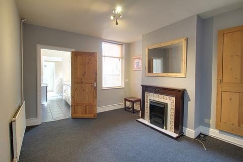 3 bedroom terraced house to rent, Bruce Street, Leicester