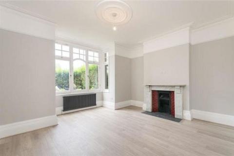 3 bedroom apartment to rent, Muswell Road, Muswell Hill, London