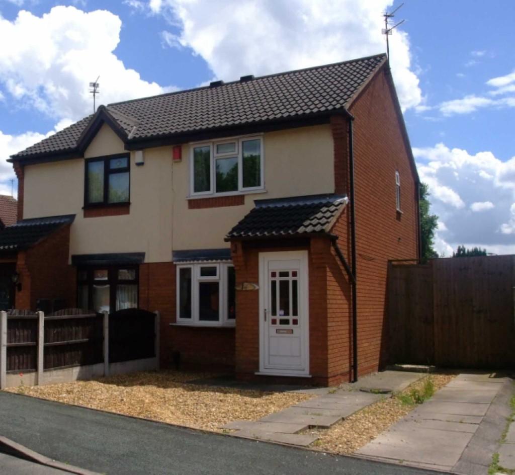 Bretton Gardens, Wolverhampton... 2 bed semidetached house £650 pcm