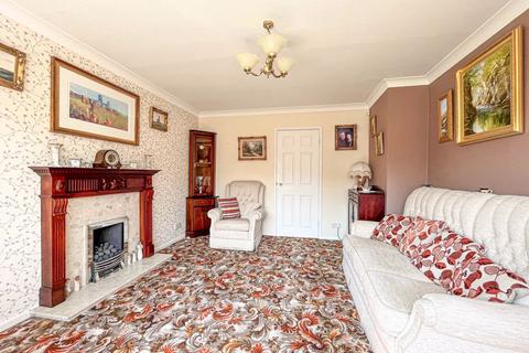 5 Beaumont Close, Walsall, WS6 6EA