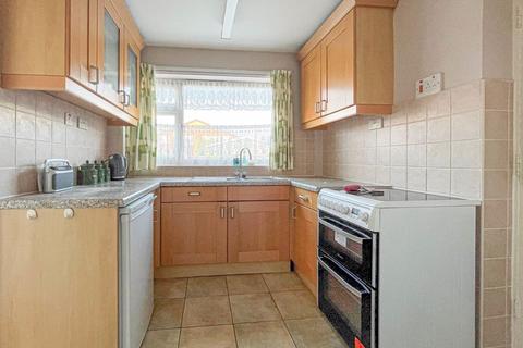 5 Beaumont Close, Walsall, WS6 6EA
