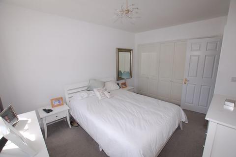 5 Cassell Close, Orsett, Grays, RM16 3HQ