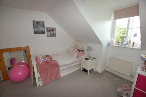 5 Cassell Close, Orsett, Grays, RM16 3HQ