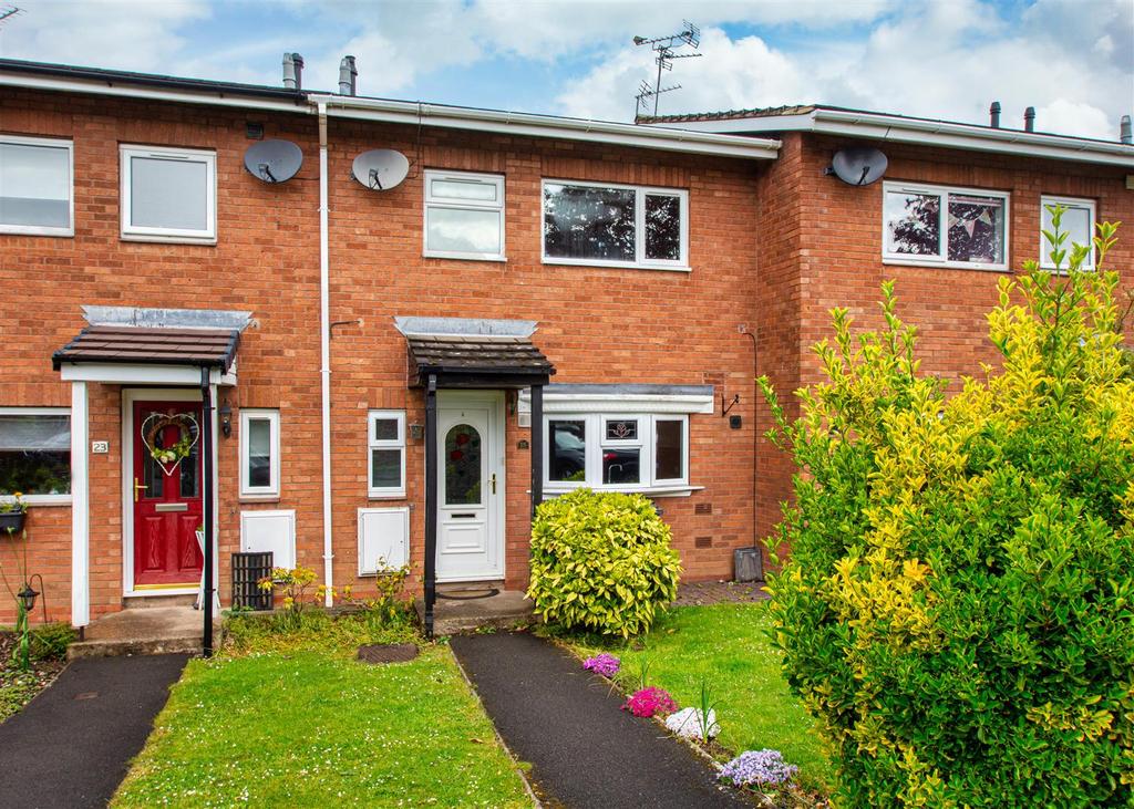25 Browning Grove, Perton, Wolverhampton 3 bed terraced house £179,950