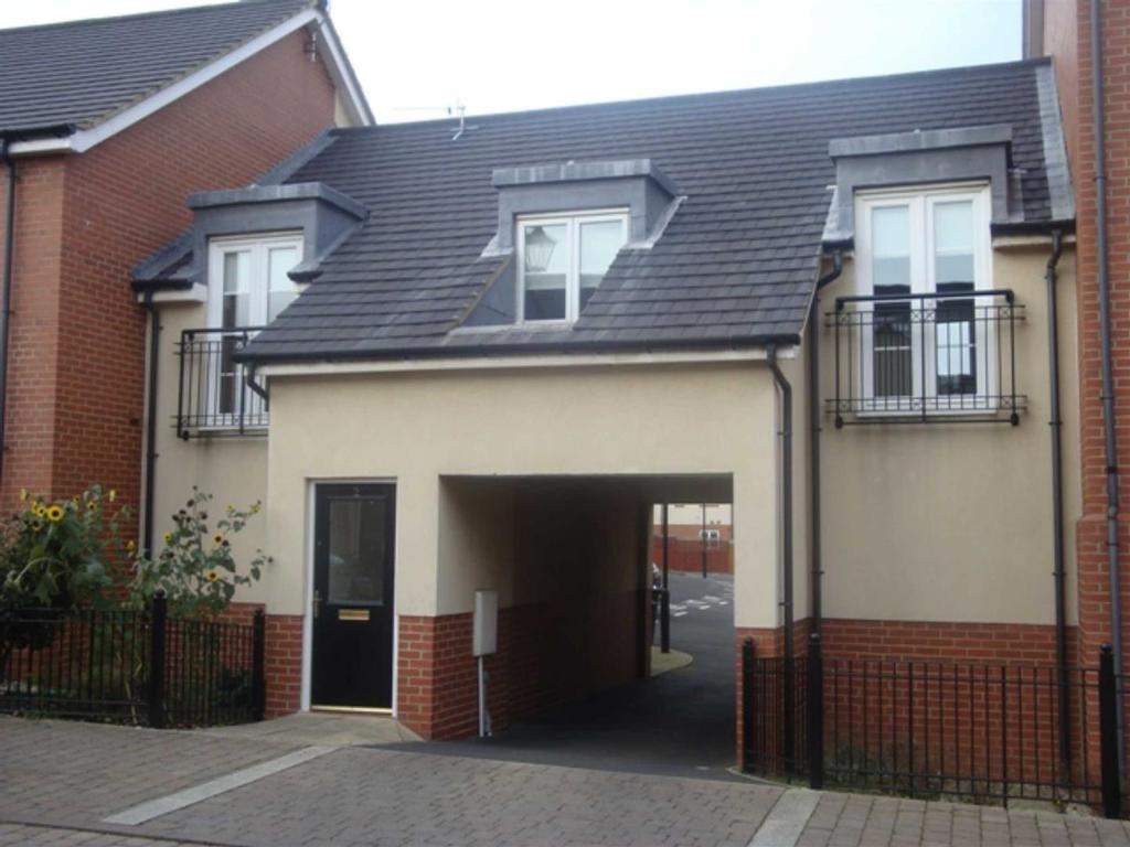Baltic Court, Westoe Crown Village... 2 bed flat £115,000