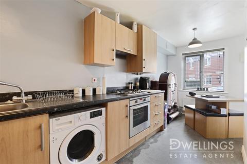 62 Balata Way, Burton-on-trent, DE13 0TY