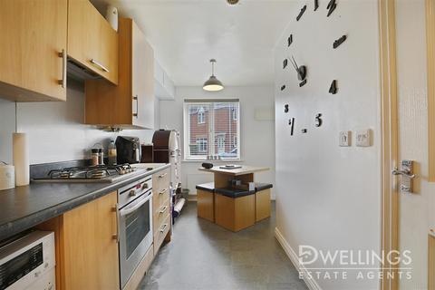 62 Balata Way, Burton-on-trent, DE13 0TY