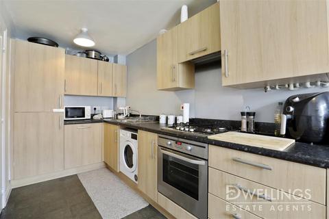 62 Balata Way, Burton-on-trent, DE13 0TY