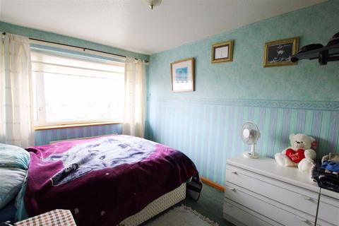 19 Bryn Awelon, Flint, CH6 5QA