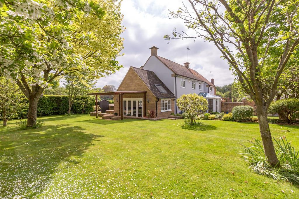 Earls Lane, Deddington, Banbury 4 bed detached house for sale £1,000,000