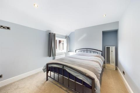 65 Hackness Road, Scarborough, YO12 5SD