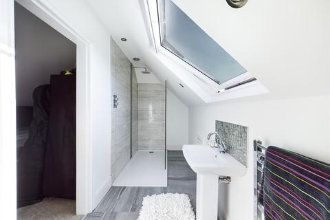 65 Hackness Road, Scarborough, YO12 5SD