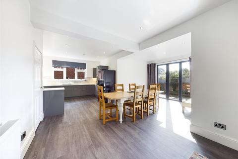 65 Hackness Road, Scarborough, YO12 5SD