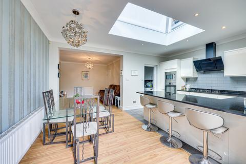 54 Bailey Road, Leigh-on-sea, SS9 3PJ
