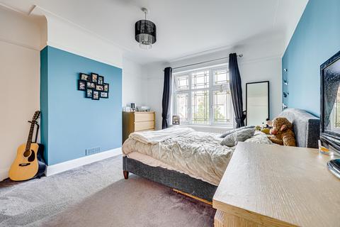 54 Bailey Road, Leigh-on-sea, SS9 3PJ