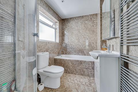 54 Bailey Road, Leigh-on-sea, SS9 3PJ