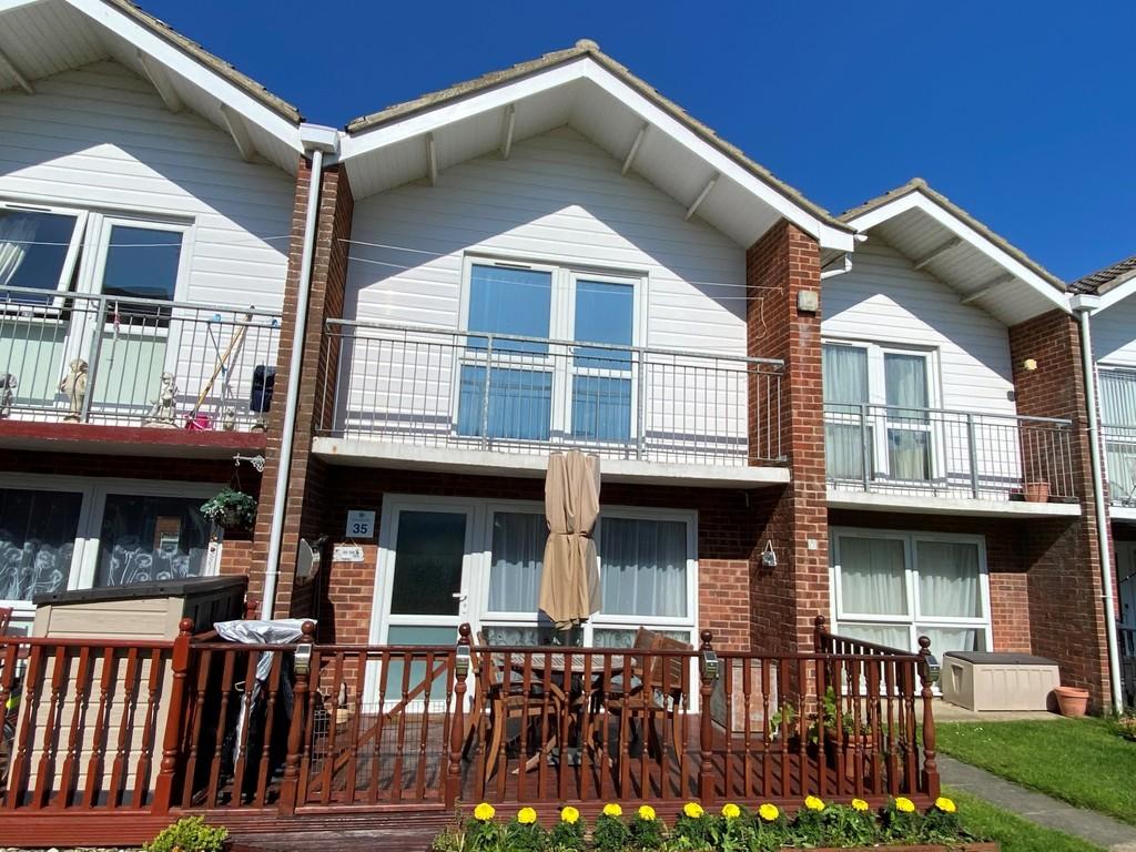 Waterside Holiday Park, Corton 3 bed property for sale £70,500