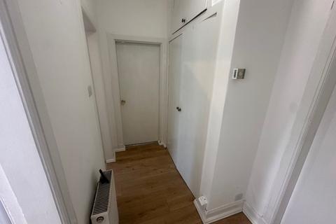 2 bedroom flat to rent, Forth Street, Stirling Town, Stirling, FK8