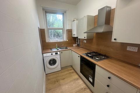 2 bedroom flat to rent, Forth Street, Stirling Town, Stirling, FK8