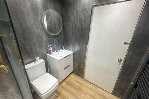 2 bedroom flat to rent, Forth Street, Stirling Town, Stirling, FK8