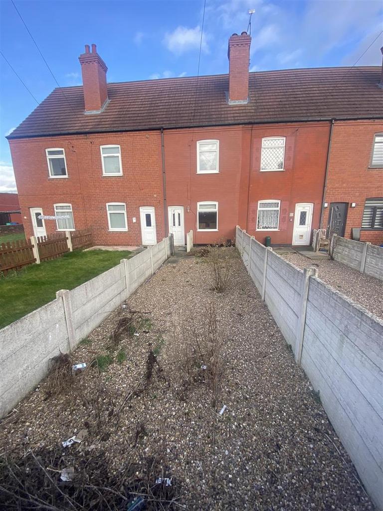 Brunner Avenue, Shirebrook, Mansfield 3 bed townhouse £135,000