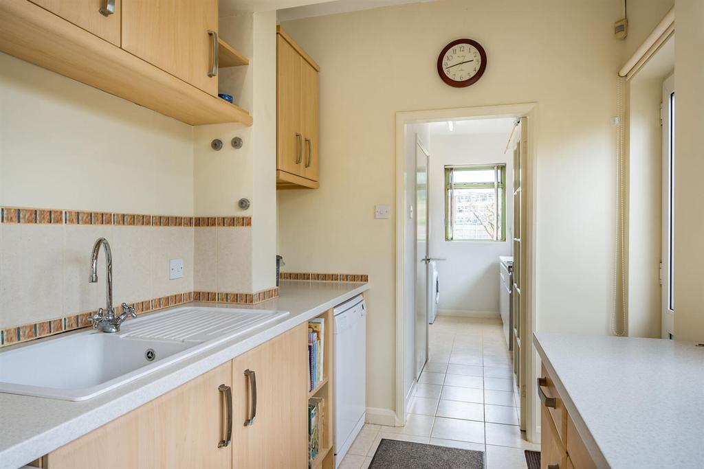 8502872-interior25.jpg