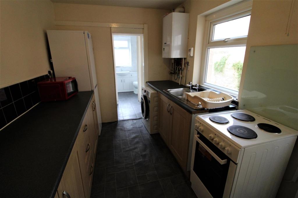 Eastham Street, Lancaster 3 bed terraced house £725 pcm (£167 pw)