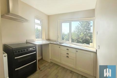 2 bedroom bungalow to rent, Chapel Close, Berry Brow, Huddersfield, HD4