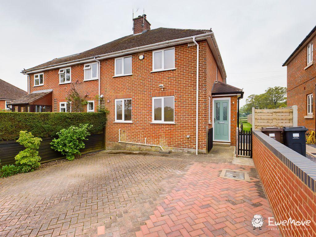 Eastville, Ragged Appleshaw, Andover SP11 9HW 3 bed semidetached house