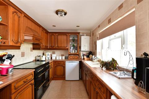 297 Leysdown Road, Leysdown On Sea, Sheerness, ME12 4AR