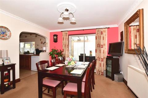 297 Leysdown Road, Leysdown On Sea, Sheerness, ME12 4AR